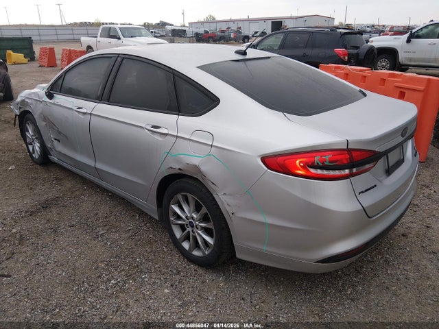 صورة 3 لـ 2017 FORD FUSION HYBRID SE