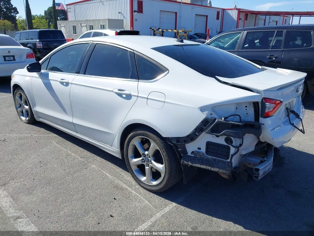 FORD FUSION SE - 3