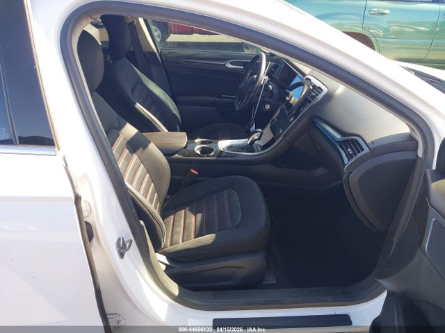 FORD FUSION SE - 5