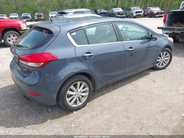 KIA FORTE EX - 4