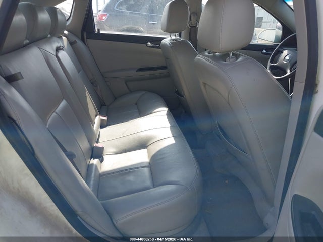 CHEVROLET IMPALA - 8