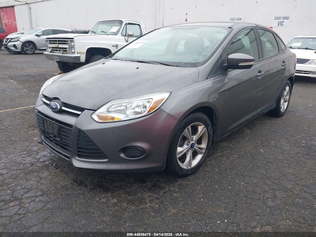 FORD FOCUS SE - 2