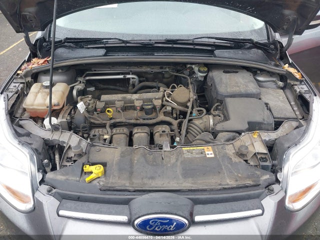 FORD FOCUS SE - 10