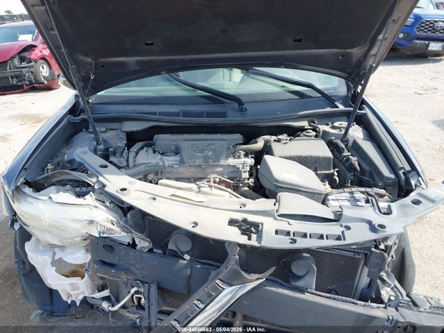 صورة 10 لـ 2014 Toyota CAMRY LE