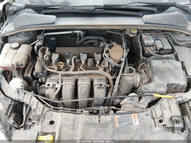 FORD FOCUS SE - 10