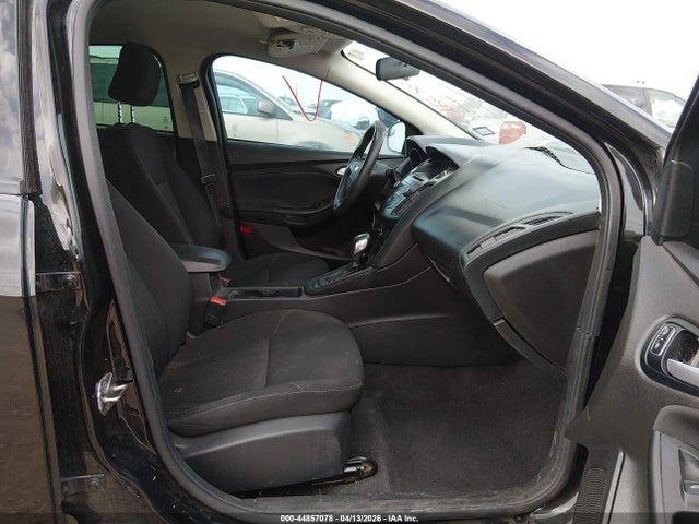FORD FOCUS SE - 5
