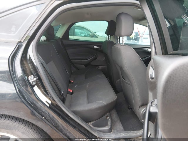 FORD FOCUS SE - 8