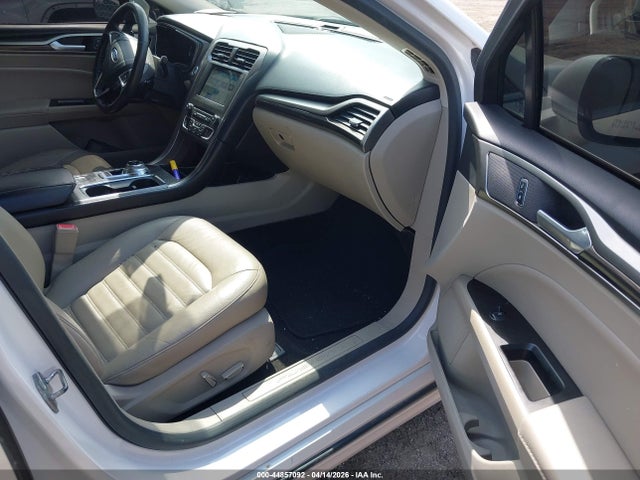 FORD FUSION SE - 5