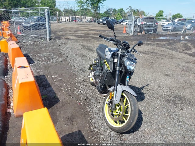 2016 YAMAHA FZ09 