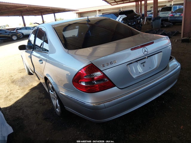 MERCEDES-BENZ E-CLASS - 3