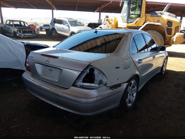 MERCEDES-BENZ E-CLASS - 4