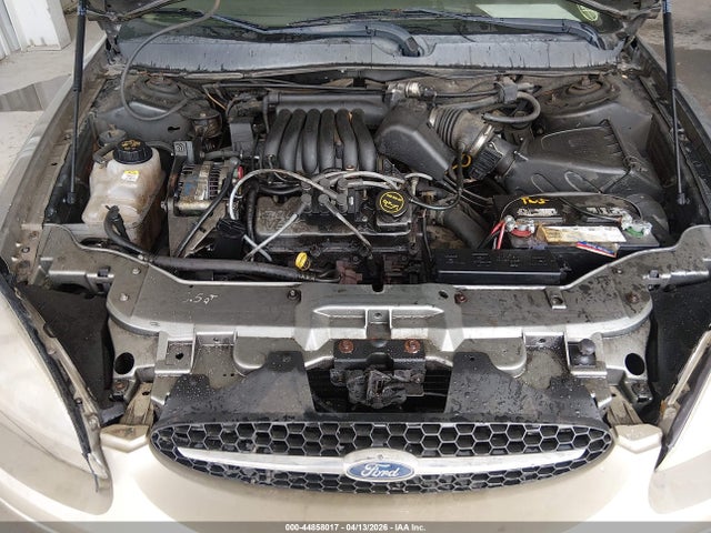 FORD TAURUS SE - 10