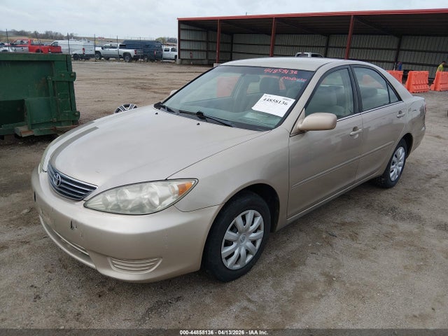 TOYOTA CAMRY - 2