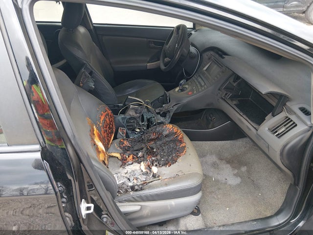 2012 Toyota PRIUS FOUR photo 5