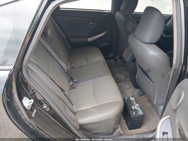 2012 Toyota PRIUS FOUR photo 8