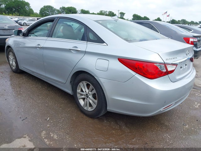 HYUNDAI SONATA GLS - 3