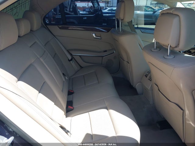 MERCEDES-BENZ E-CLASS - 8