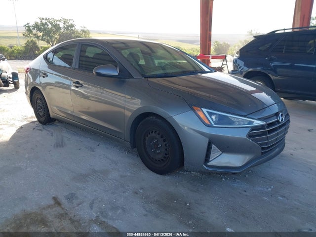 HYUNDAI ELANTRA SE - 1