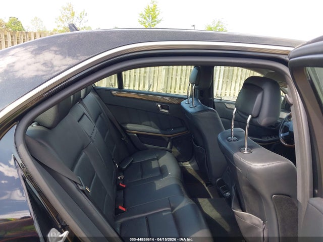 MERCEDES-BENZ E-CLASS - 8