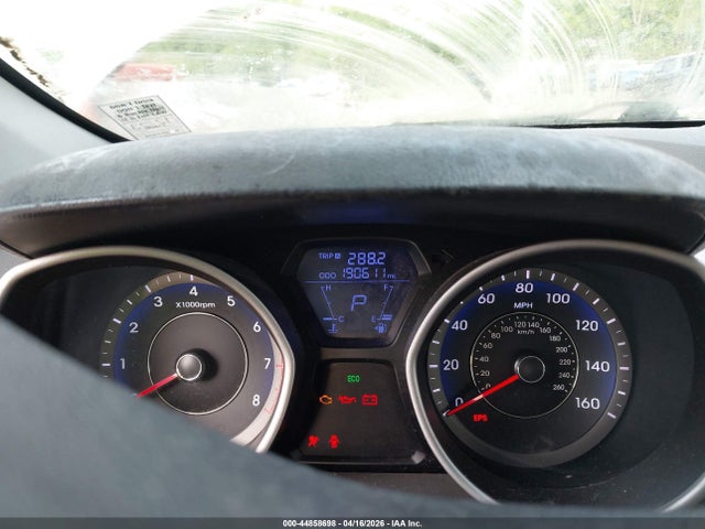 HYUNDAI ELANTRA LIMITED - 7