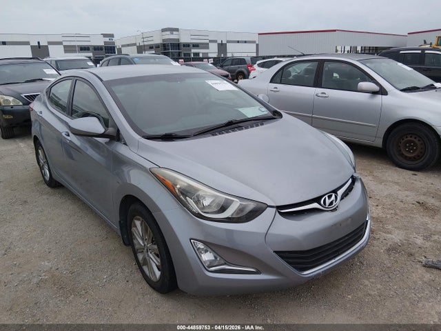 HYUNDAI ELANTRA SE - 1