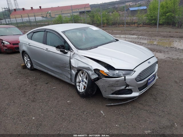 FORD FUSION SE - 1