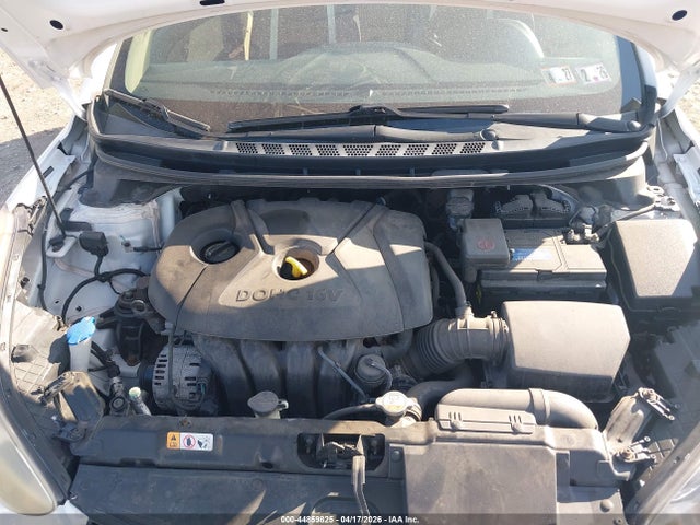 HYUNDAI ELANTRA GLS - 10