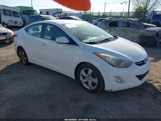 HYUNDAI ELANTRA GLS - 1