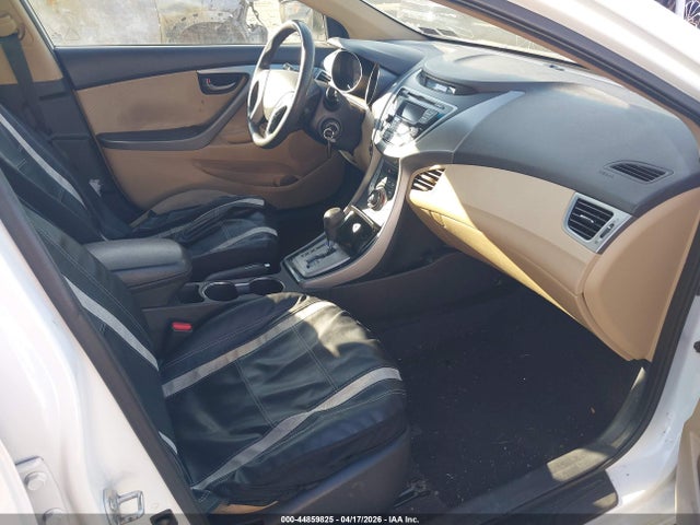 HYUNDAI ELANTRA GLS - 5