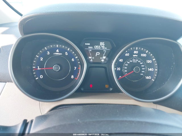 HYUNDAI ELANTRA GLS - 7