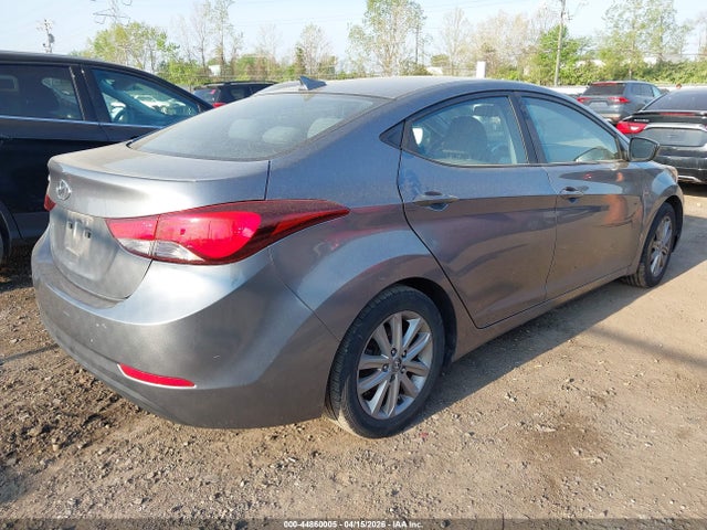 HYUNDAI ELANTRA SE - 4