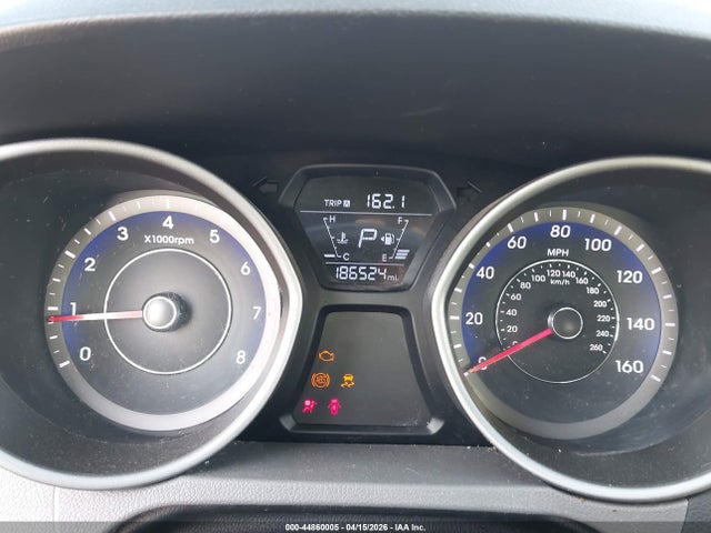 HYUNDAI ELANTRA SE - 7