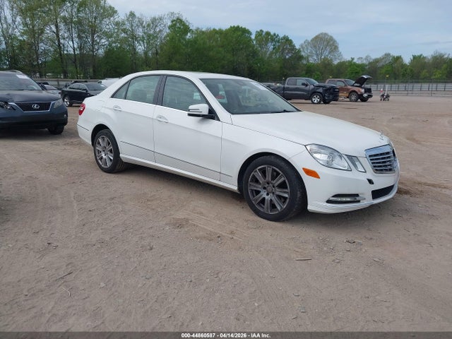 MERCEDES-BENZ E-CLASS - 1