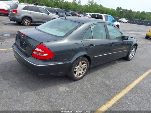 MERCEDES-BENZ E-CLASS - 4