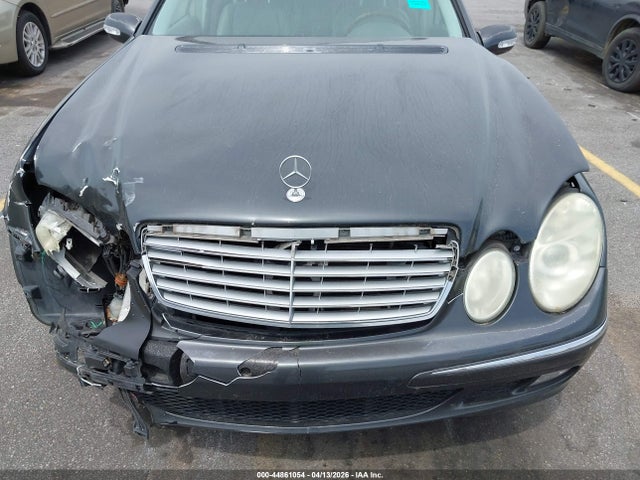 MERCEDES-BENZ E-CLASS - 6