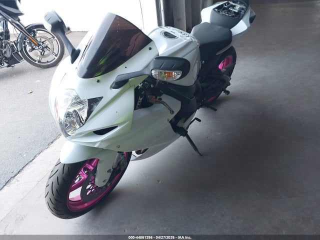 2019 SUZUKI GSX 