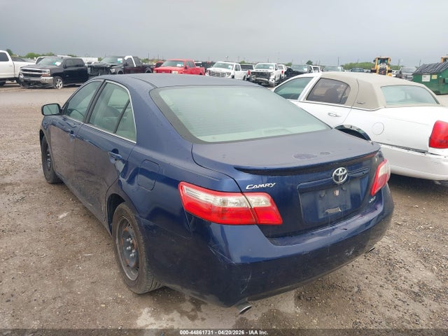 TOYOTA CAMRY - 3