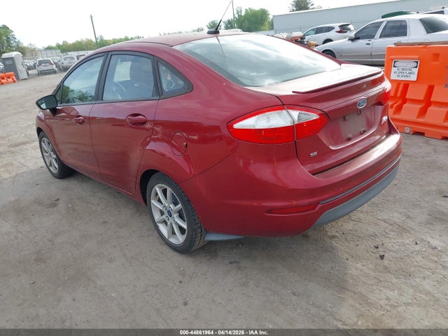 2015 FORD FIESTA SE — фото 3