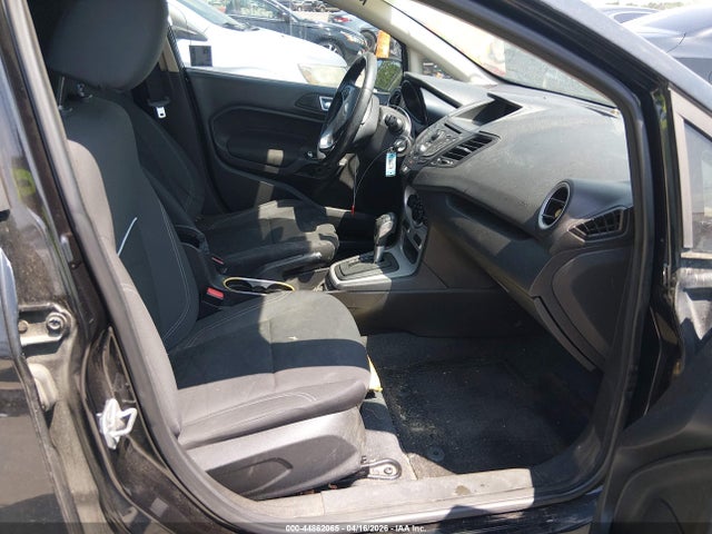FORD FIESTA SE - 5