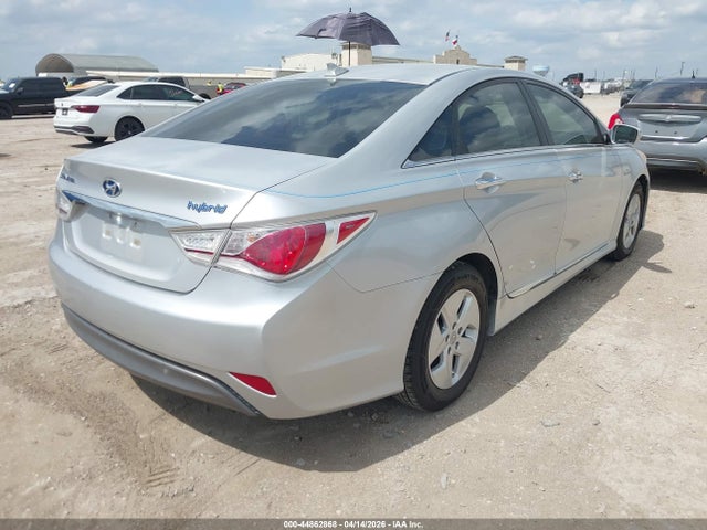 HYUNDAI SONATA HYBRID - 4