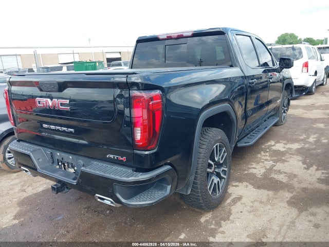 صورة 4 لـ 2021 GMC SIERRA 1500 4WD SHORT BOX AT4