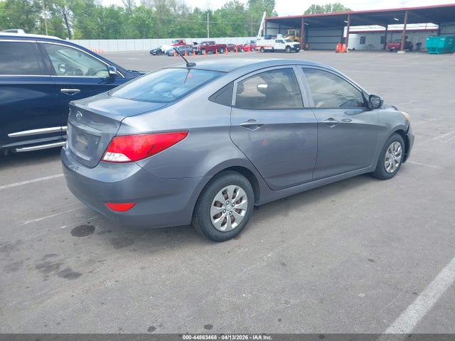 HYUNDAI ACCENT SE - 4