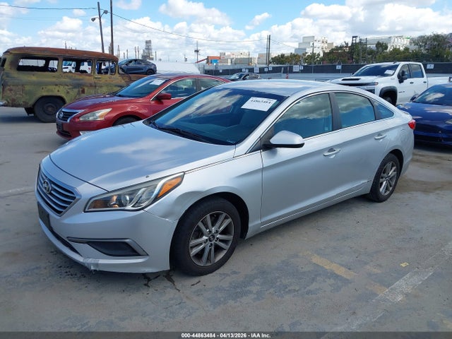 HYUNDAI SONATA SE - 2