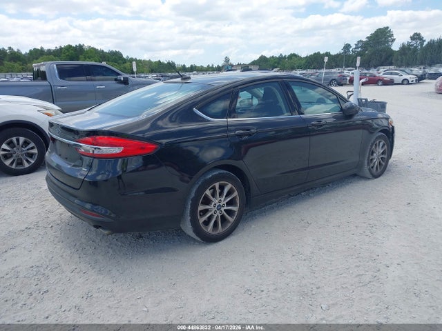 FORD FUSION SE - 4