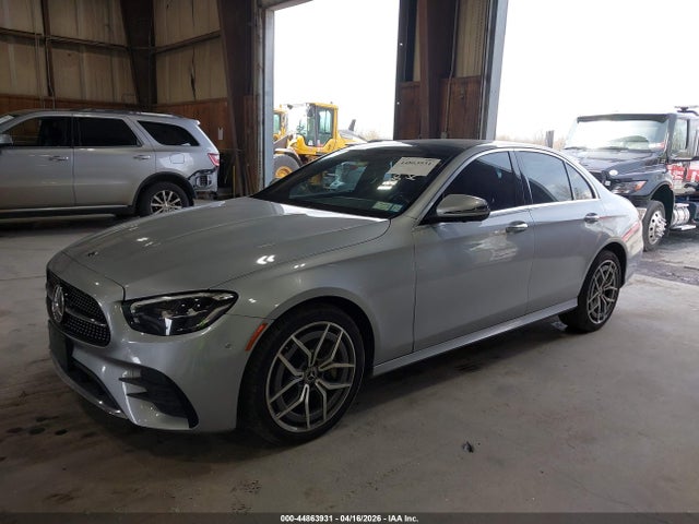 2021 Mercedes-BENZ E 350 4MATIC 照片 2