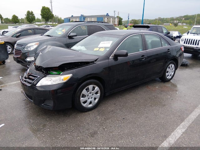 صورة 2 لـ 2011 Toyota CAMRY LE