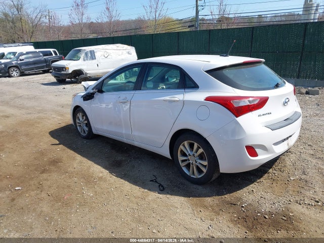 HYUNDAI ELANTRA GT - 3