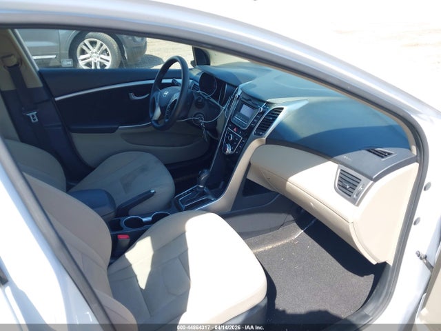 HYUNDAI ELANTRA GT - 5