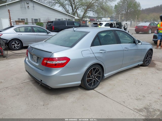 MERCEDES-BENZ E-CLASS - 4