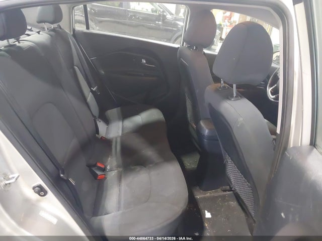 KIA RIO EX - 8